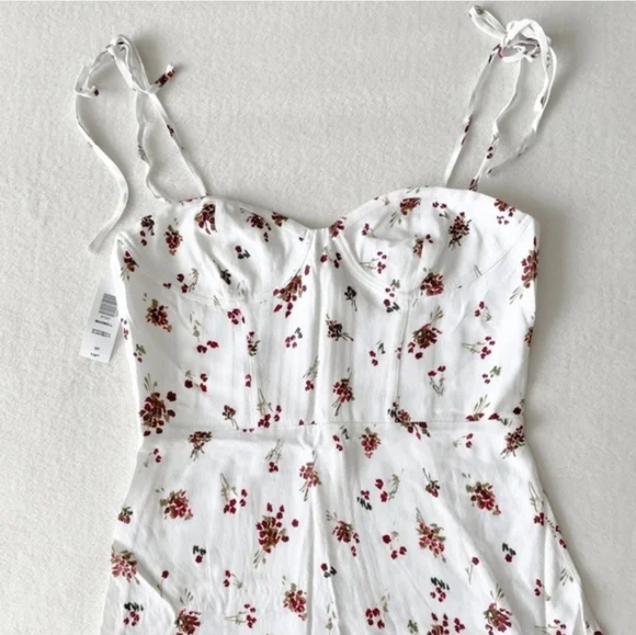 Aritzia Maxwell Floral Dress NWT - Picture 13 of 16